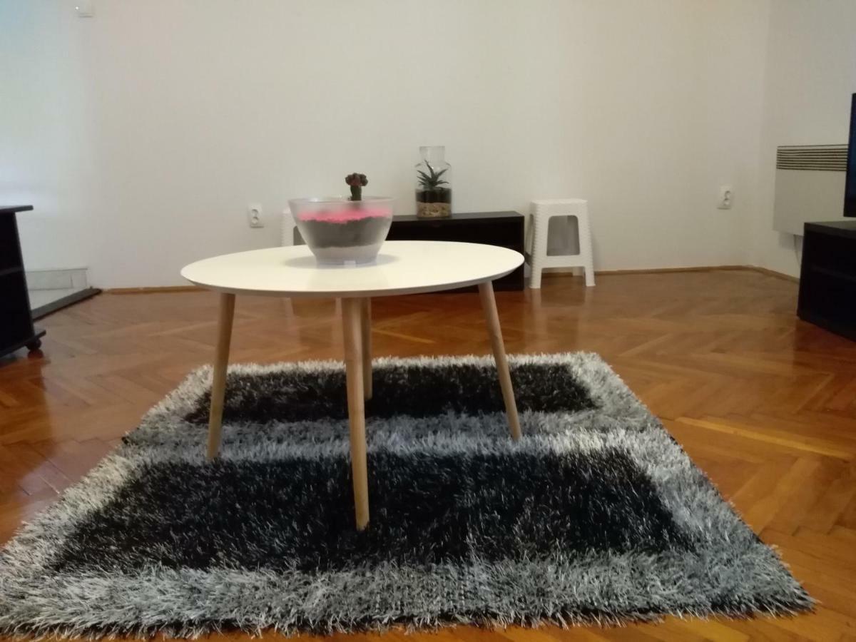 Apartment Giardino Rijeka Luaran gambar