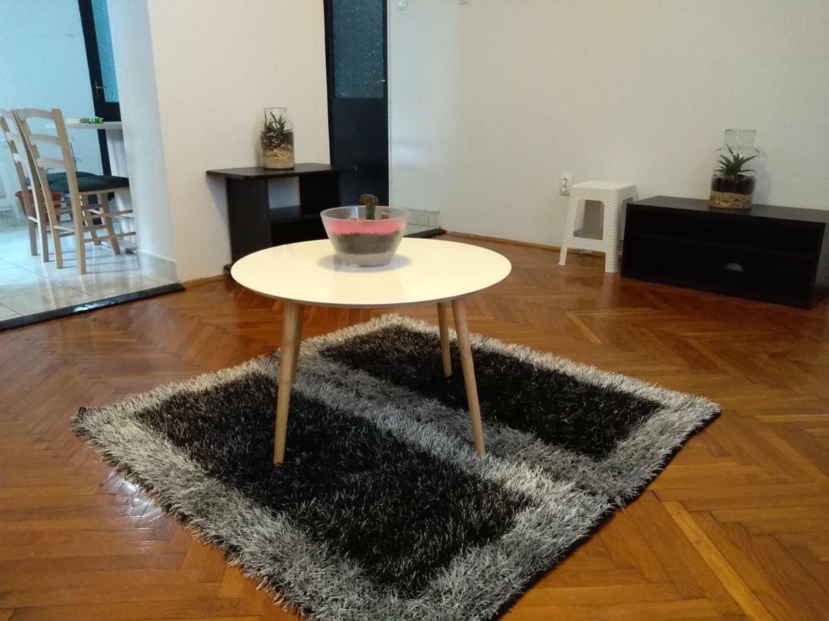Apartment Giardino Rijeka Luaran gambar