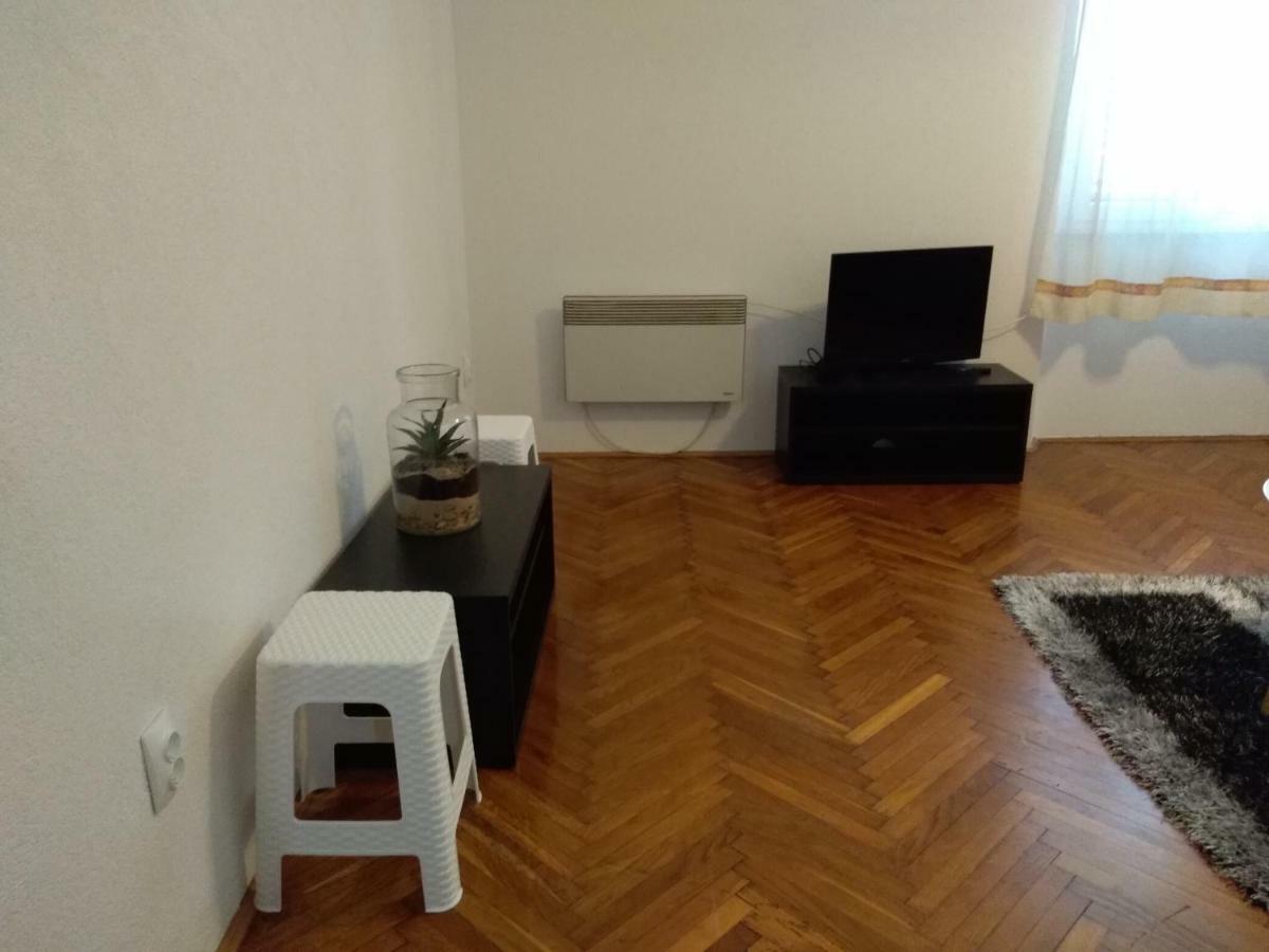 Apartment Giardino Rijeka Luaran gambar